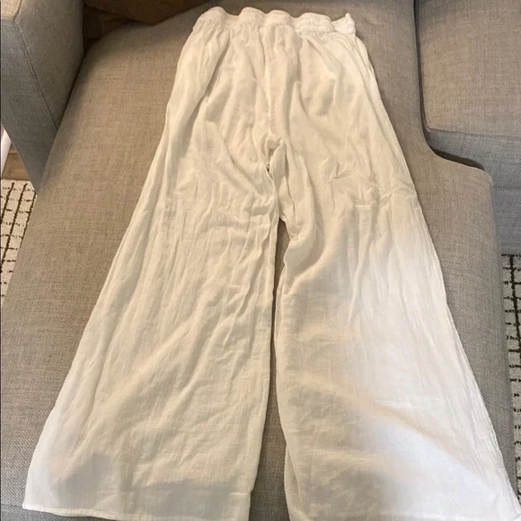 White Wide-Leg Pants - Picture 3 of 3